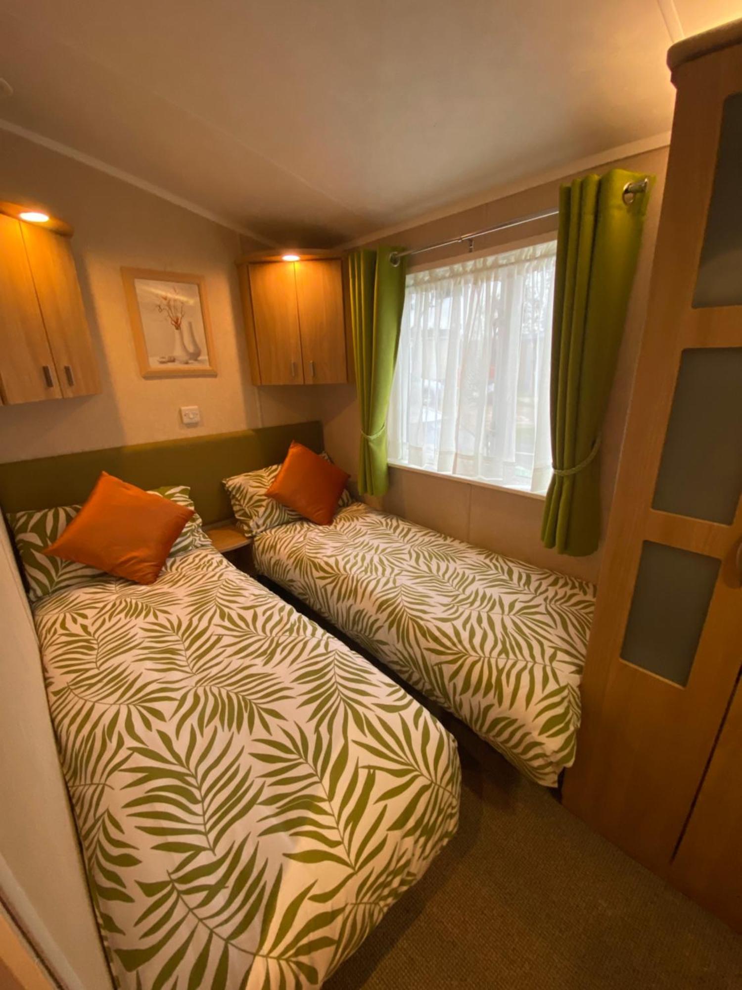 Red Squirrel Lodge Сэнддаун Экстерьер фото